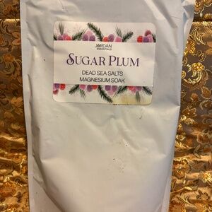 Magnesium Bath Soak 32oz Sugar Plum Dead Sea Salts Relaxing - Jordan Essentials